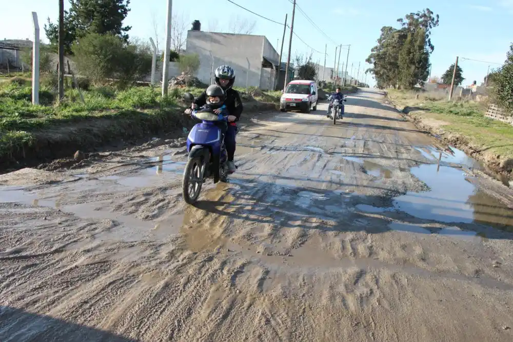 Vecinos de Formosa y Azucena  exigen que el Municipio arregle  la calle