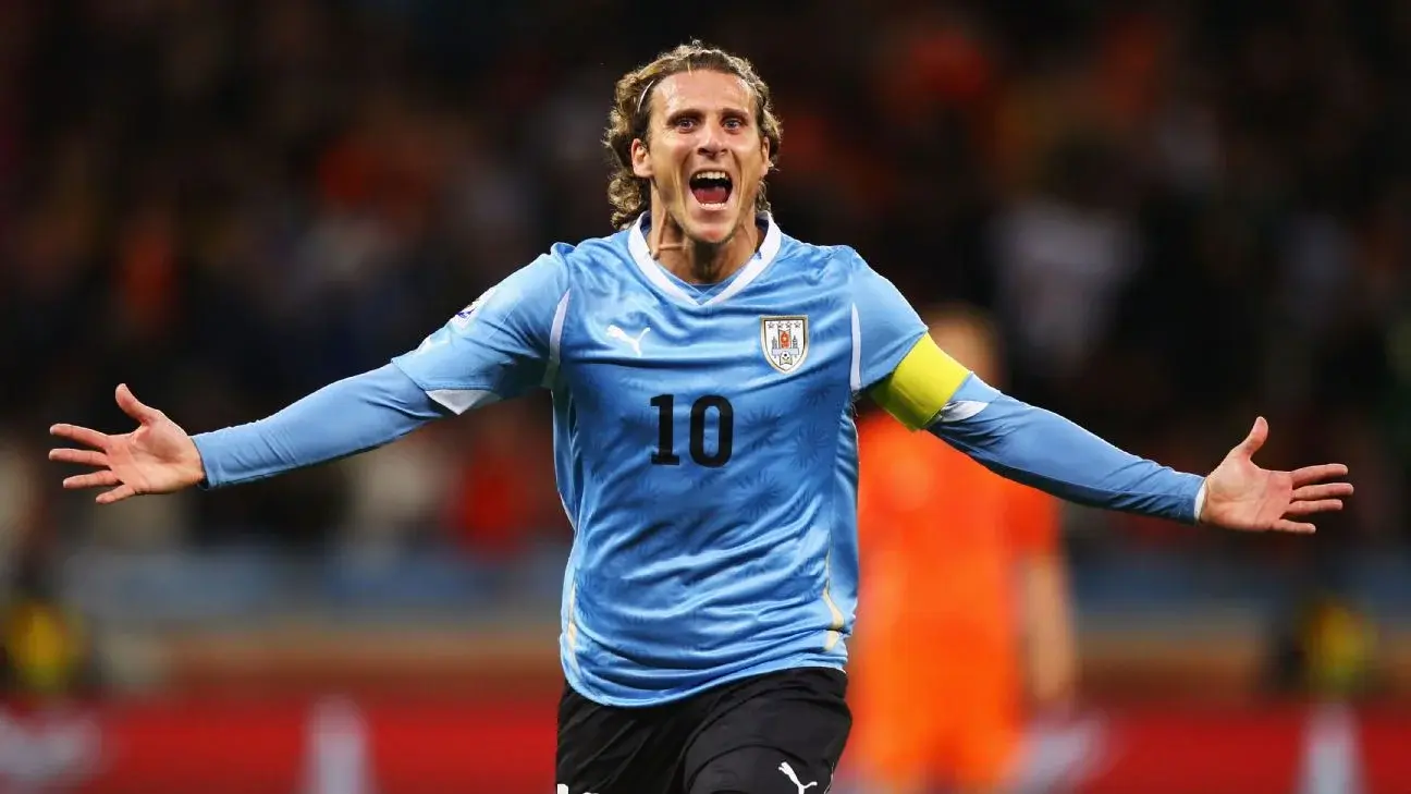 Diego Forlán fue confirmado como DT de la Selección de Uruguay