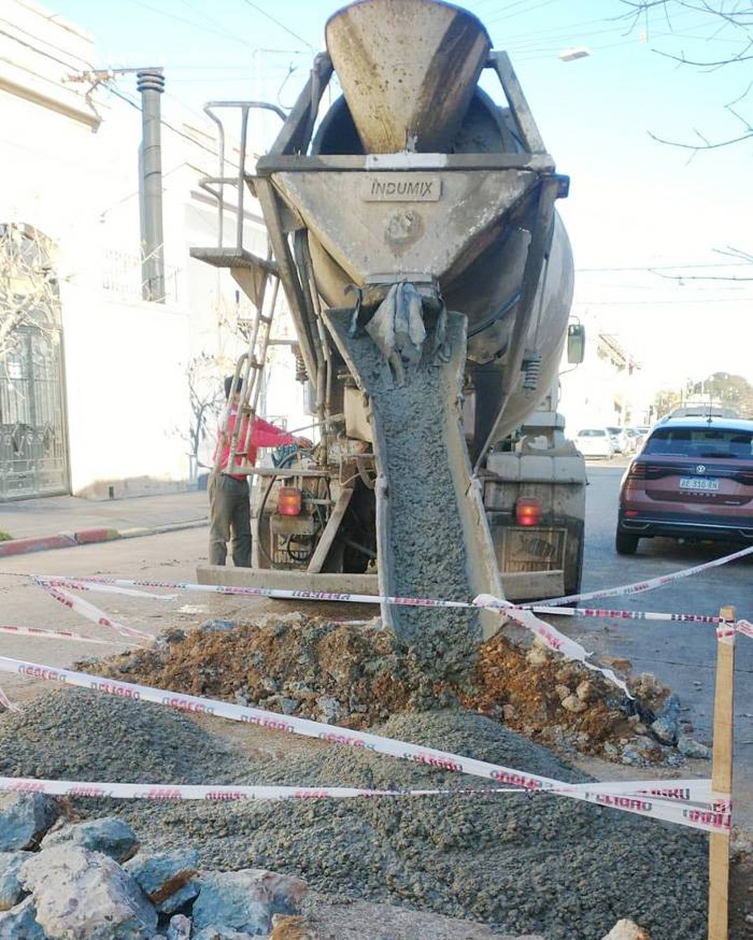 En toda la ciudad continúan los  trabajos de mejora de la traza vial