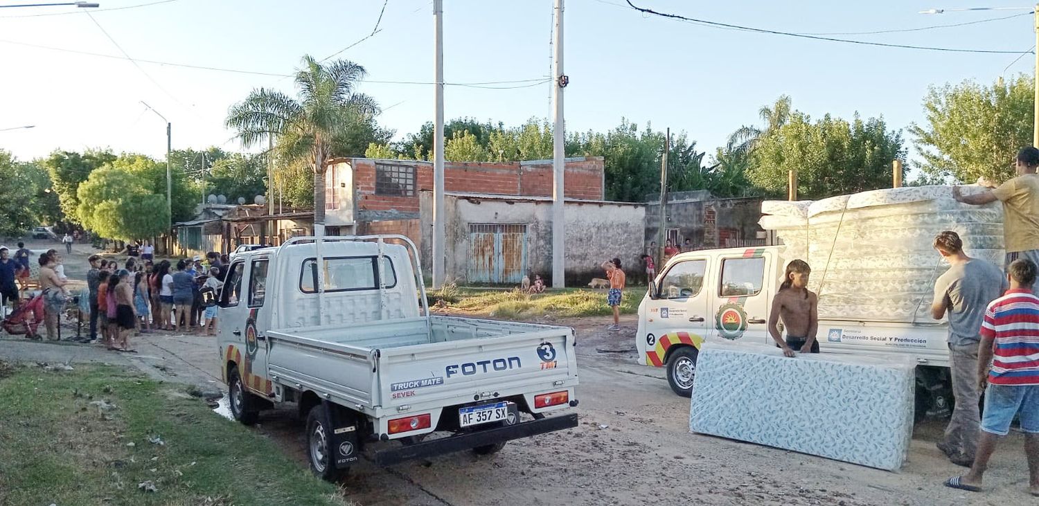 Más de 20 familias fueron asistidas por la municipalidad 