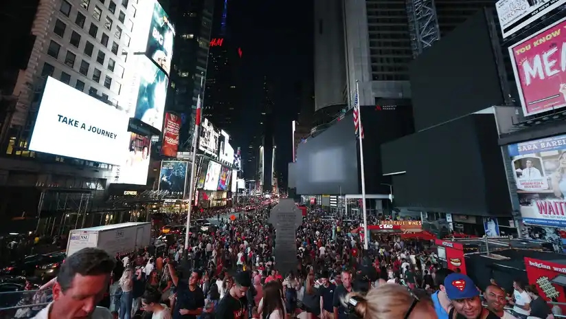 Una multitud entra en pánico en Nueva York al confundir una moto con un tiroteo