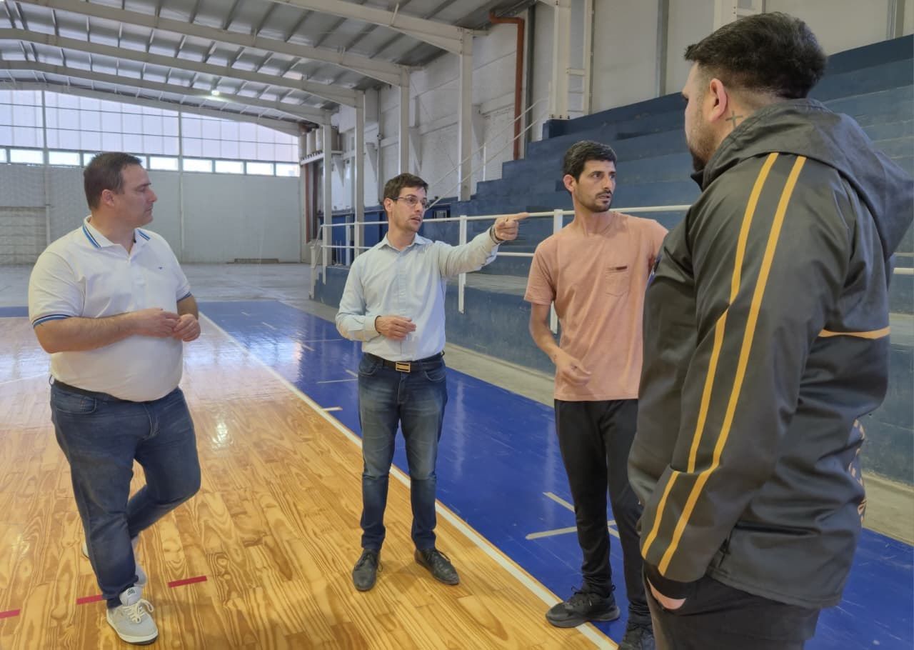 Viotti visitó las instalaciones de Sportivo Norte
