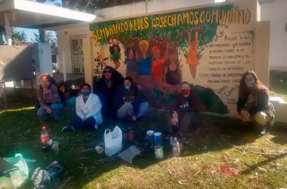 CAPS Alto Camet: pintaron el mural, pero no tuvieron respuestas