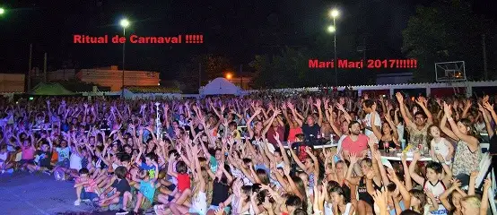 Marí Marí presentó "Versus"
