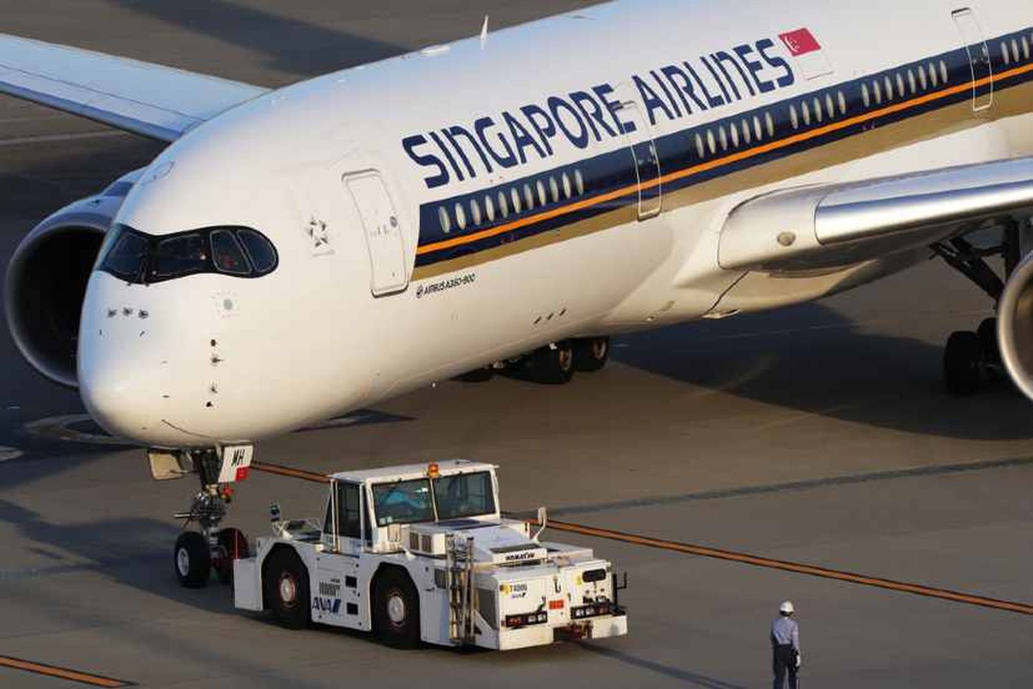 Singapore Airlines operó sus primeros vuelos con tripulaciones vacunadas contra el COVID-19