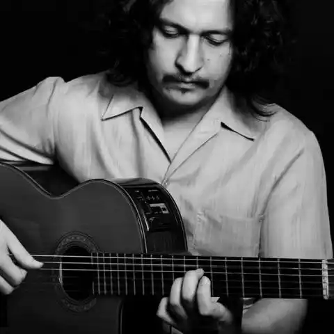 Chango Ibarra + Banda Pueblo y músicos invitados
