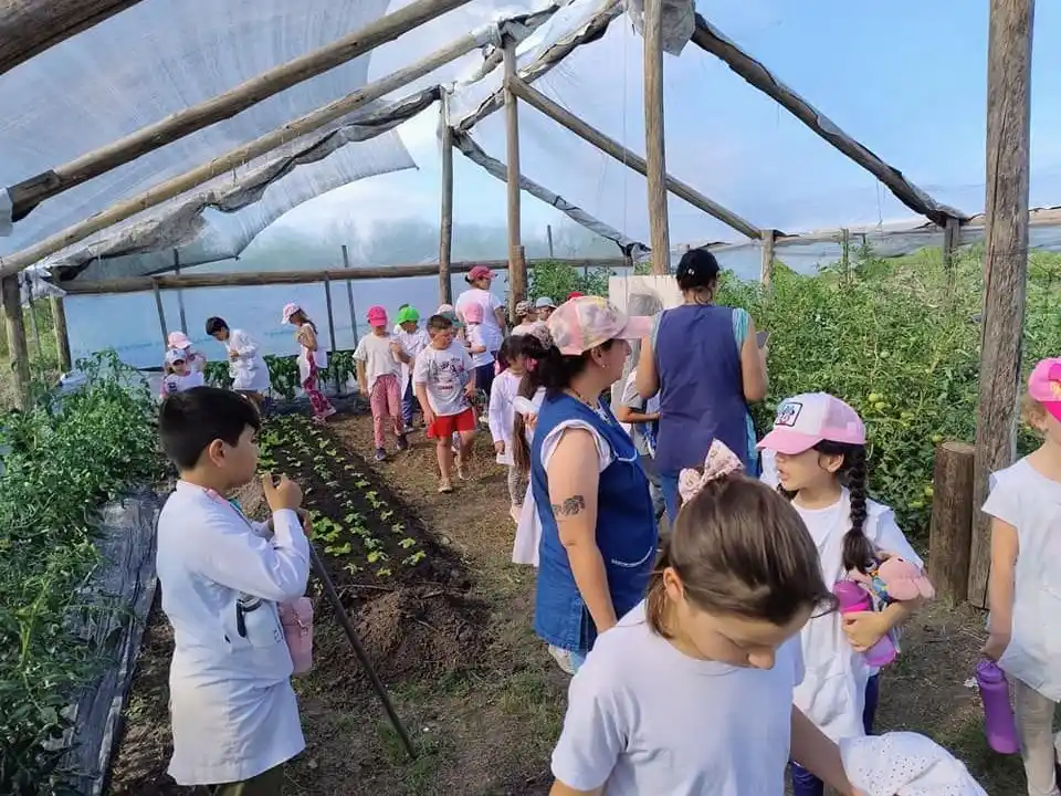 La Huerta Orgánica Municipal crece y consolida su vínculo con instituciones
educativas