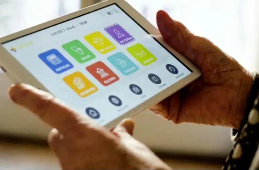 El Municipio continúa con la entrega de tablets del Programa +Simple