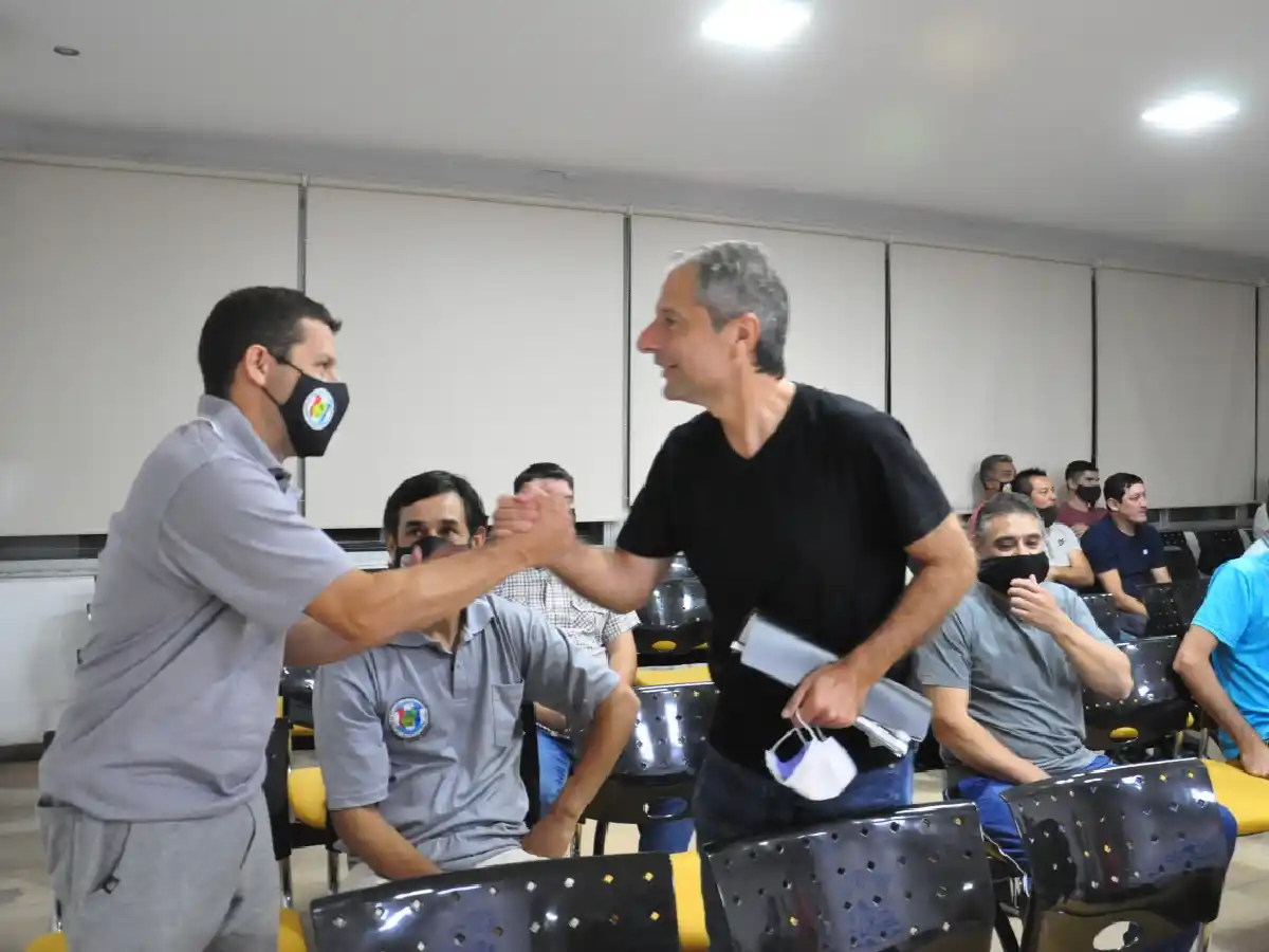  Bernarte se reunió con el Centro de Electro Instaladores Regionales