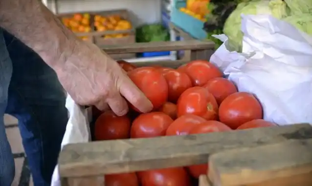Aumentaron 66% el monto para comprar alimentos con la Tarjeta Igualar en negocios locales