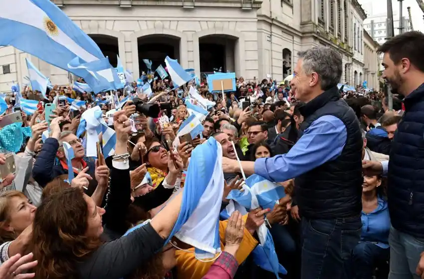 En apoyo a Macri, convocan a la Marcha del Millón y preparan actos en el exterior