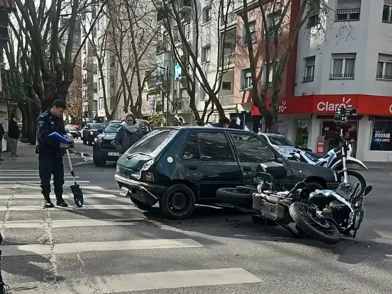 Choque en Colón y La Rioja