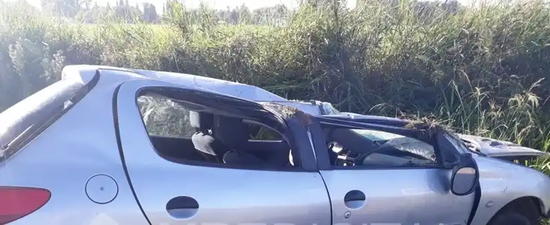 Volcó un automóvil a la altura de “La Tatenguita”