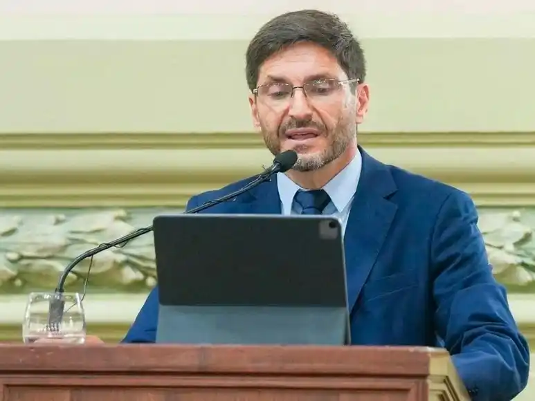 Pullaro lo anunció el 15 de febrero y se aprobó en trámite exprés.