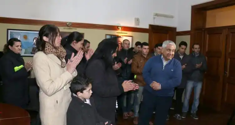 Salazar instruyó a sus funcionarios para que  “se abstengan de incorporar nuevo personal”