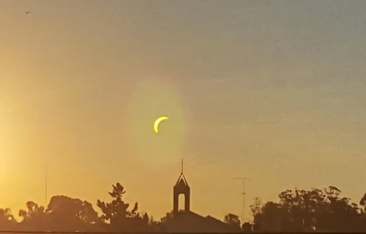 Eclipsados por la naturaleza