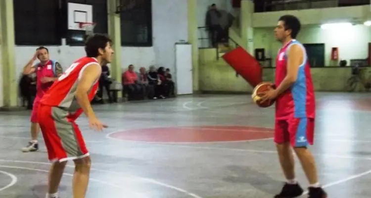 Maxibasquet: Mitre debe ganar para avanzar a semifinales