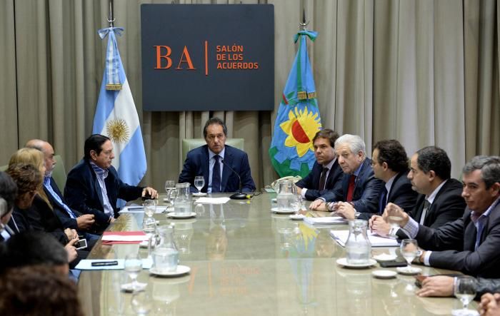 Scioli recibió a Estatales en una reunión que calificaron como "positiva"