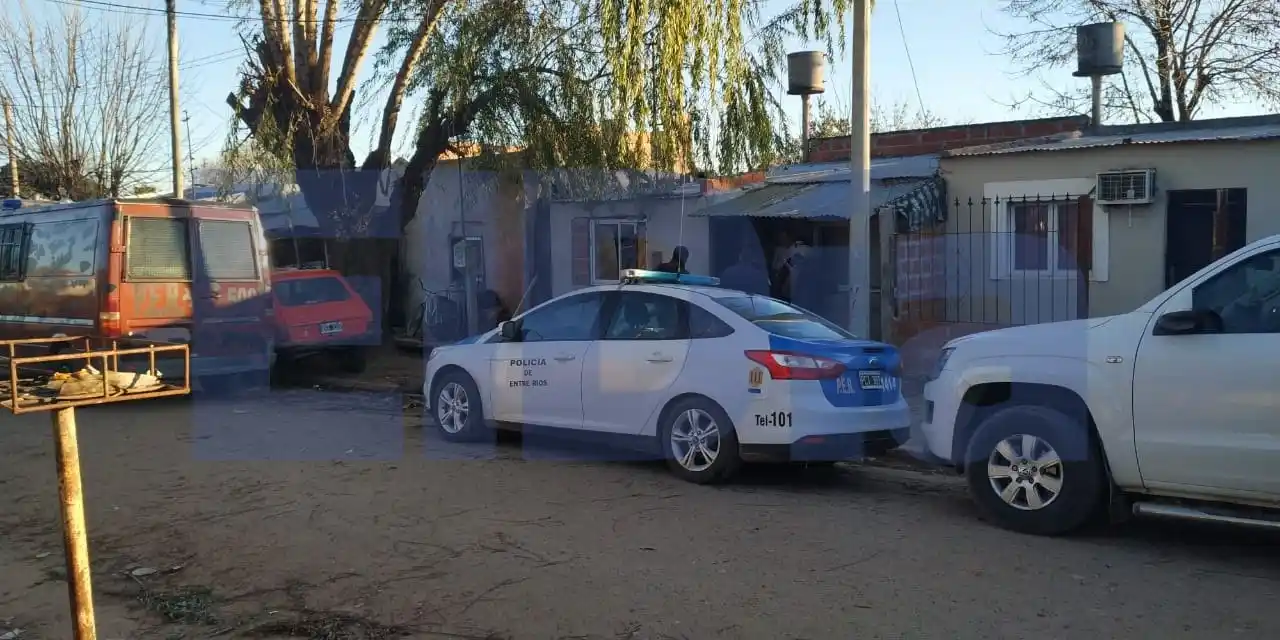 Al menos cuatro detenidos en tres allanamientos por narcomenudeo