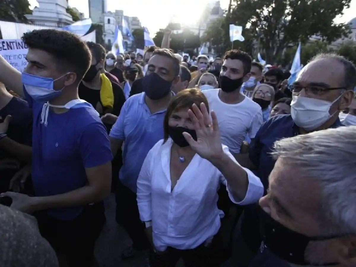 Bullrich dijo que “el presidente tiene que echar a los funcionaros que provocaron la vacunación VIP