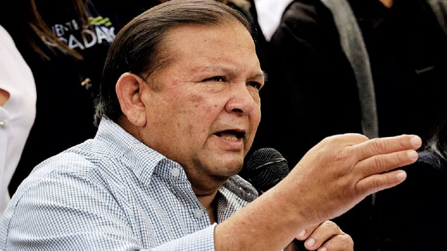 DE RIDÍCULO para abajo: Andrés Velásquez sobre «la reserva del cupo» de Manuel Rosales en las primarias