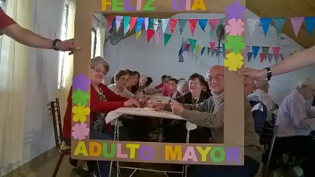 Despedida de año de los Adultos Mayores