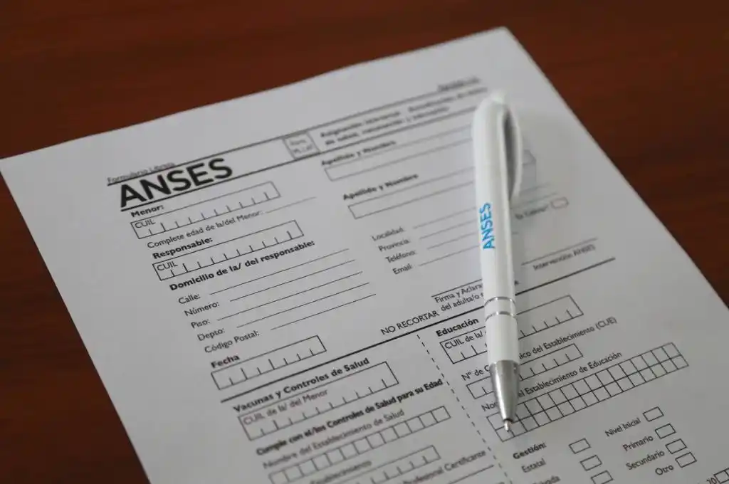 ANSES AUH: hasta cuándo hay tiempo de entregar la libreta para cobrar el 20% acumulado