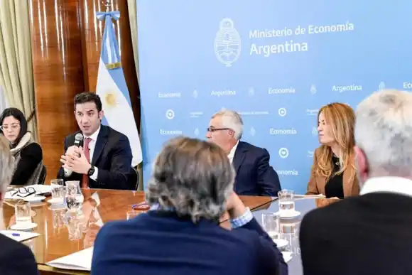 Hubo acuerdo para mantener los precios de ropa hasta el 1 de diciembre