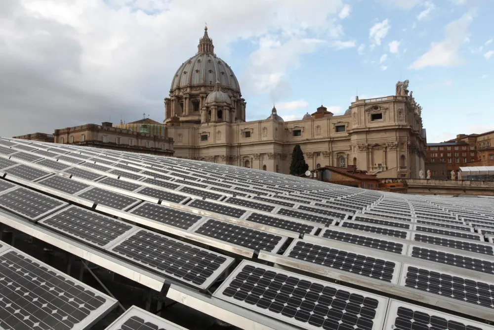 EL VATICANO se apunta a la onda VERDE: promete «emisiones cero» desde la basílica de San Pedro