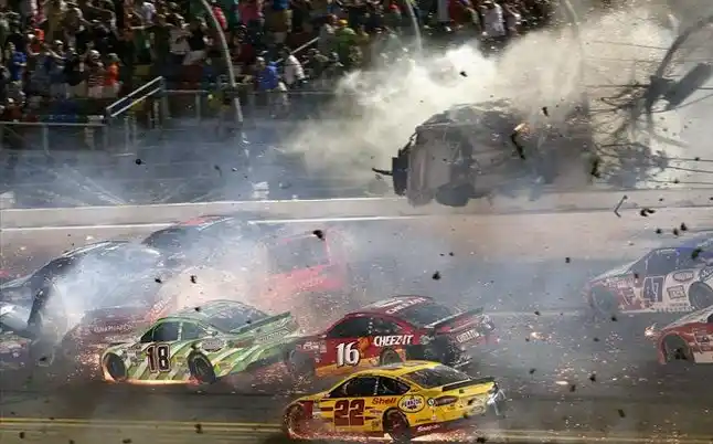 El impresionante video del brutal accidente en Daytona