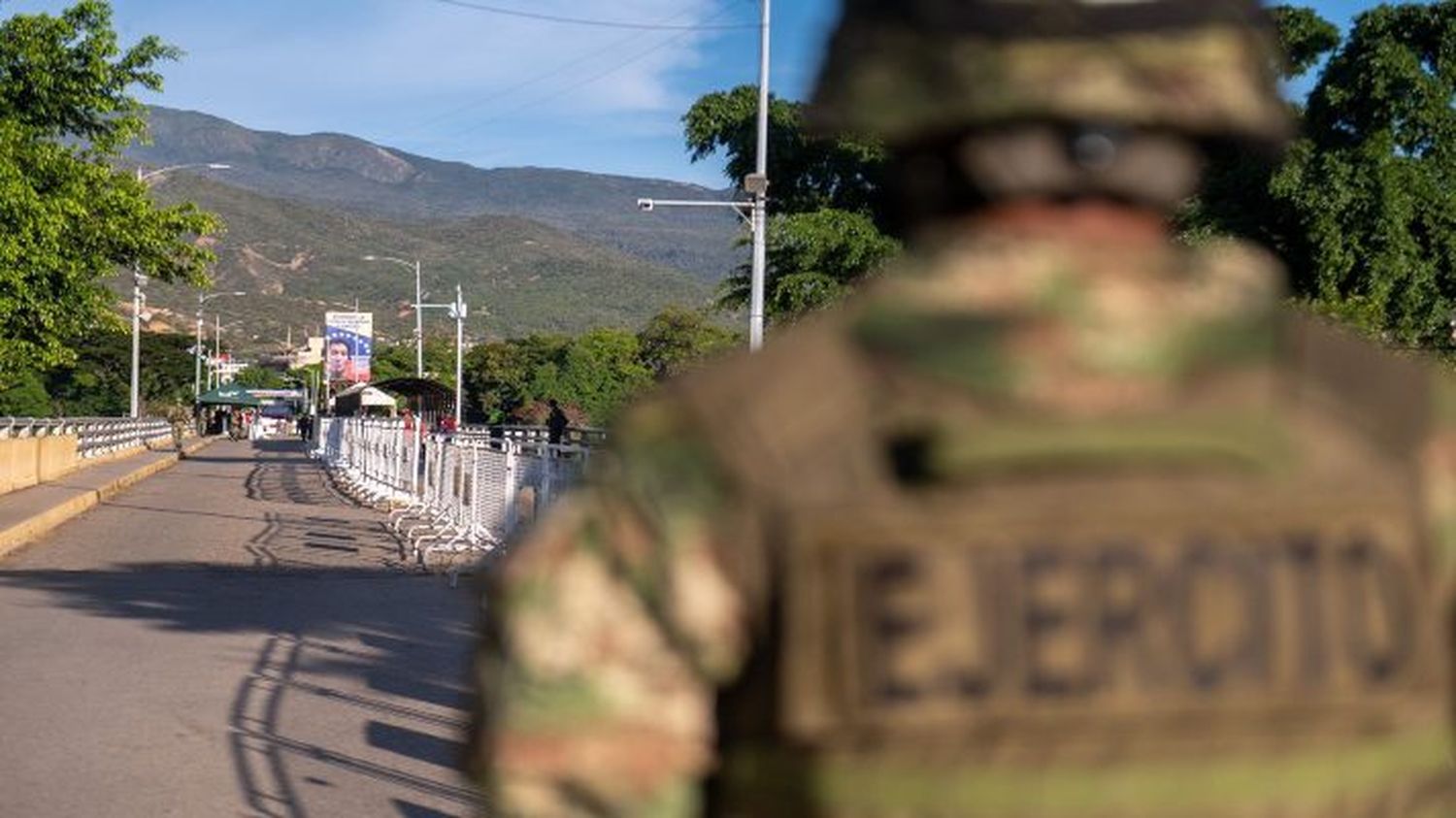POR SI LAS MOSCAS: Colombia despliega drones y 14 mil militares para vigilar frontera con Venezuela
