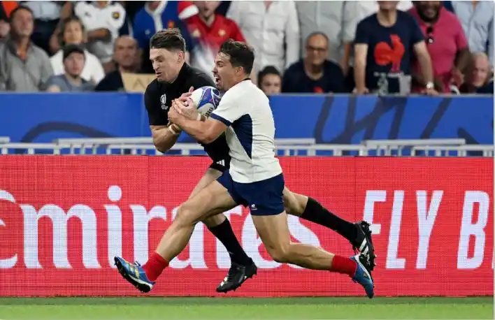 Francia lo dio vuelta y derrotó a los All Blacks en el partido inaugural
