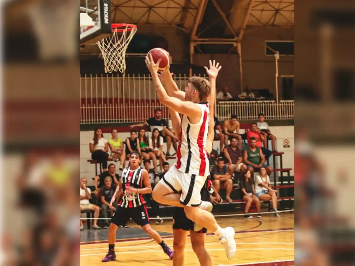 Sportivo Suardi derrotó a Almafuerte en el debut