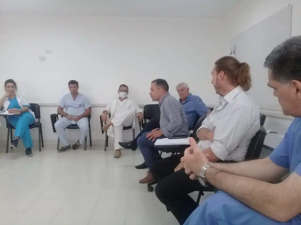 El Director del Hospital mantuvo un nuevo encuentro con médicos terapistas