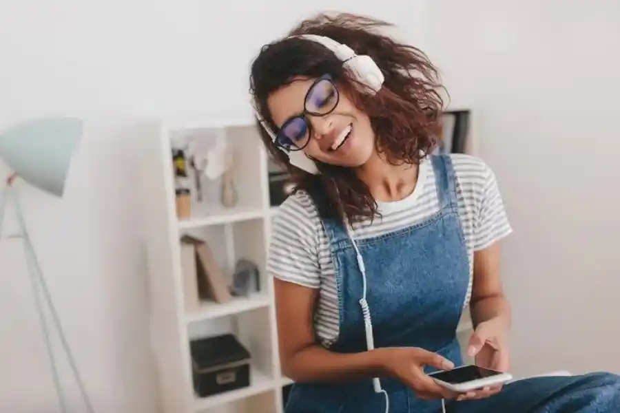 Aseguran que las personas que aplican estas 9 frases todos los días son más fuertes emocionalmente, según una experta de Harvard