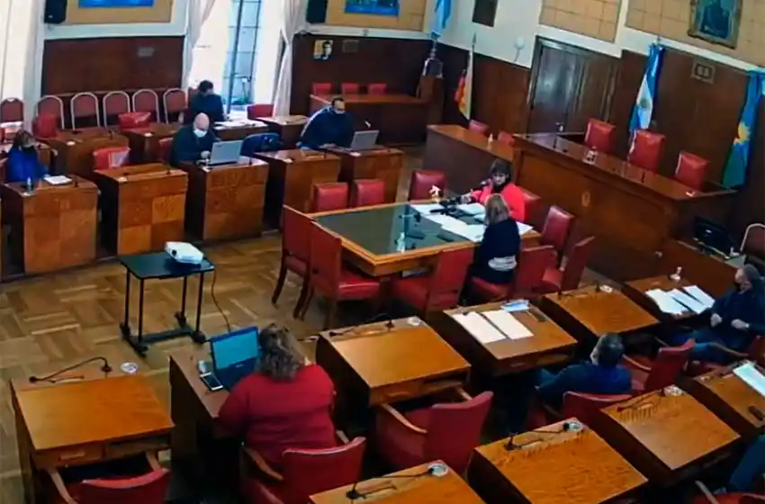 Defensor del Pueblo en la mira: buscan crear una comisión investigadora para el caso Salomón