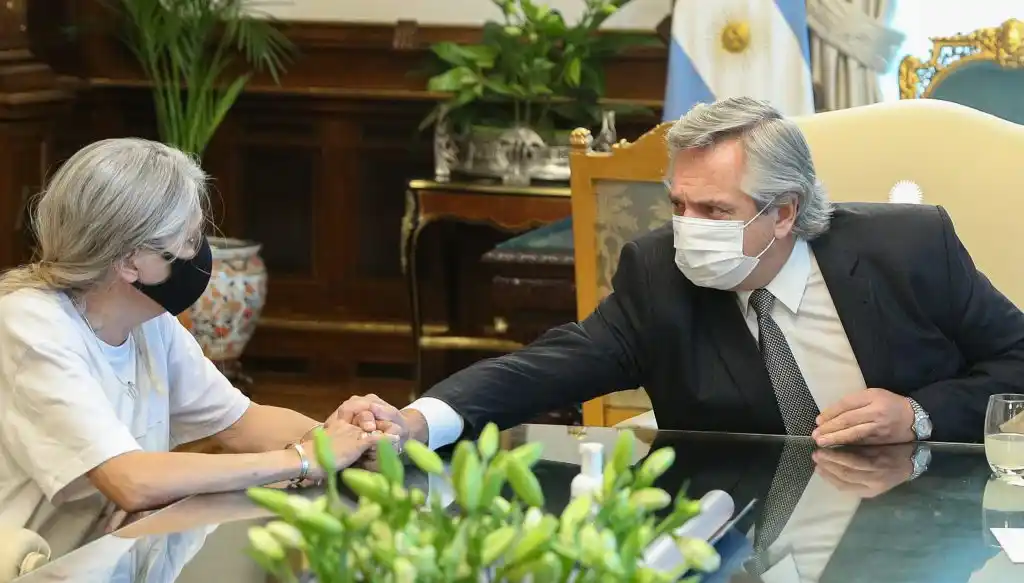 La madre de Úrsula se reunió con el Presidente en la Rosada