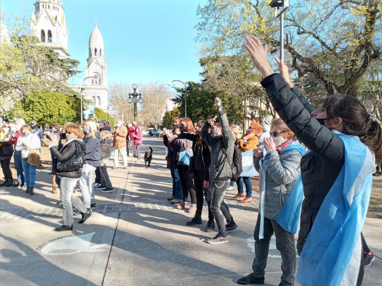 En Tandil, también se movilizaron en contra del Gobierno nacional y "por la libertad"