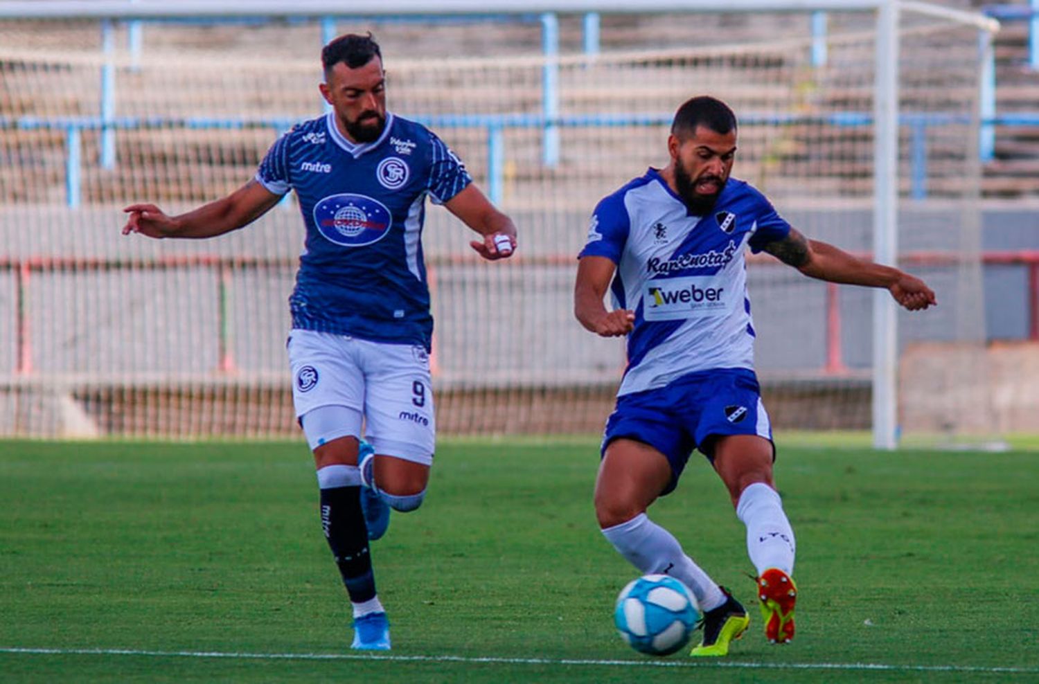 Alvarado, mismo DT y nuevas caras, para el debut en la Primera Nacional