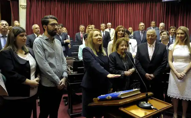 Juraron los senadores electos: Federico Pinedo será el Presidente provisional