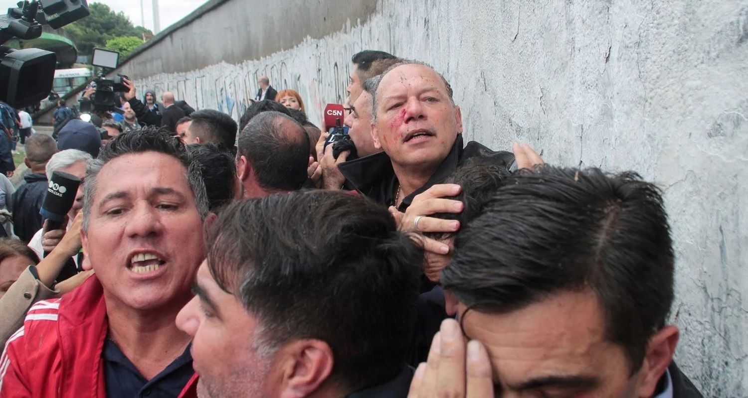 Liberaron a los dos colectiveros detenidos por agredir a Berni