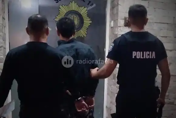 Un propietario detuvo al ladron que habia entrado a su casa
