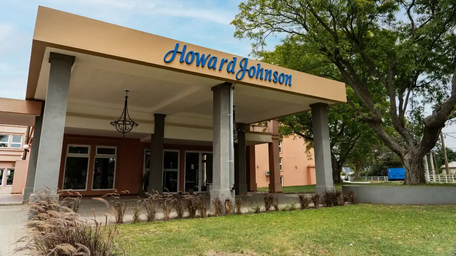 Se produjo este domingo un incendio en la zona de calderas del hotel Howard Johnson