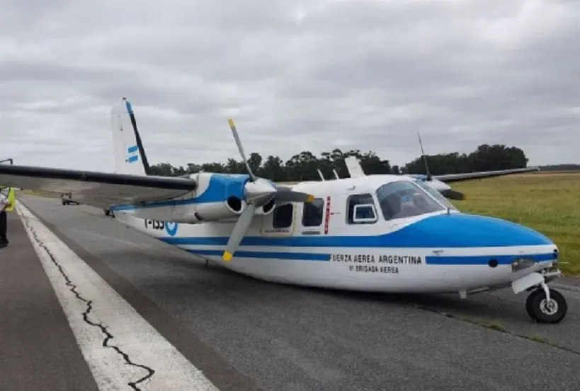 MAR DEL PLATA: Avión de la Fuerza Aérea perdió su tren de aterrizaje