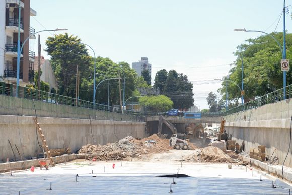 Lomas de Zamora: Katopodis y Otermín recorrieron las obras del Paso Bajo Nivel de Temperley