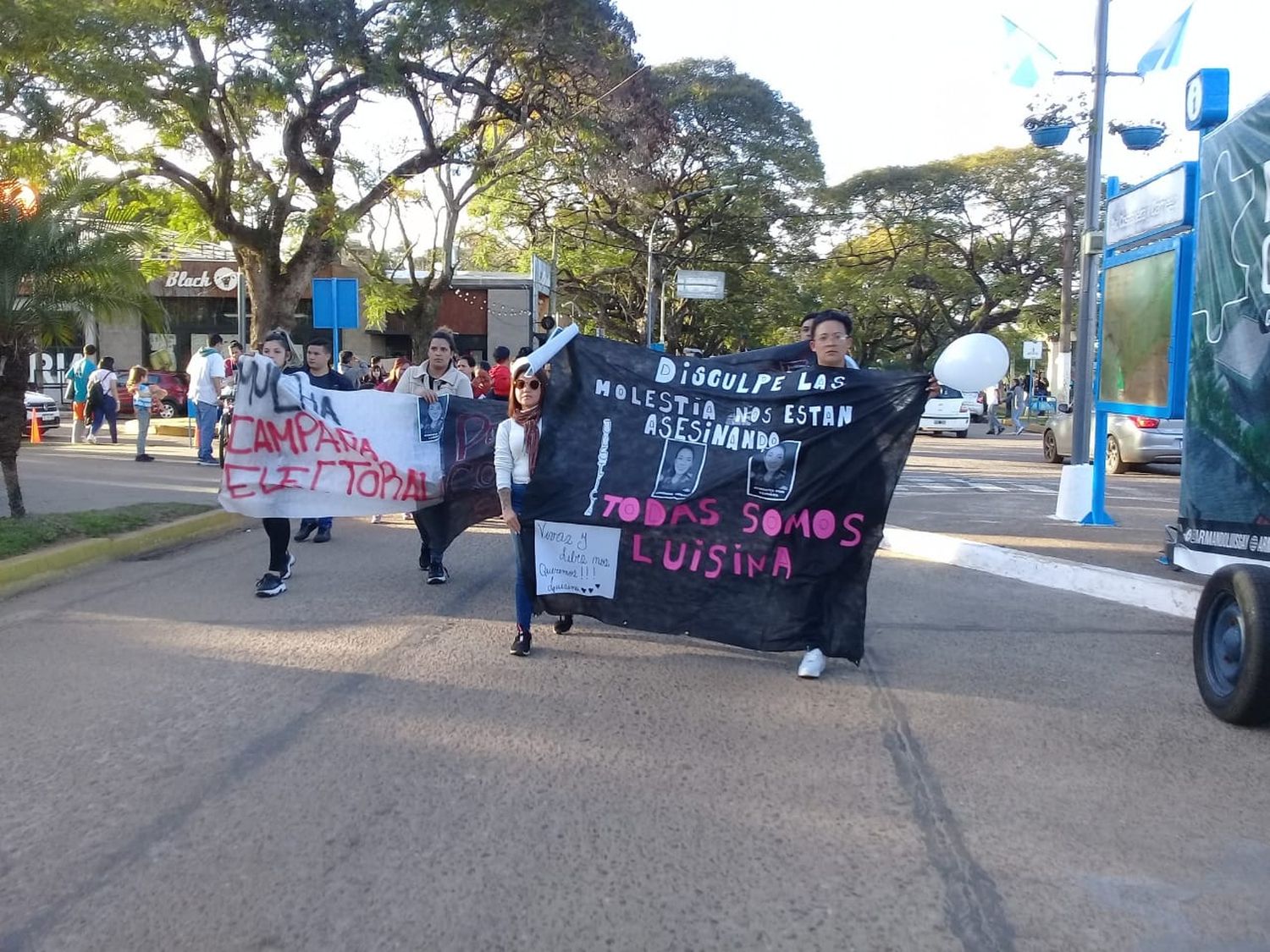 Marcha por la desaparición de Luisina Leoncino: La Ciudadanía Exige Respuestas y Solidaridad