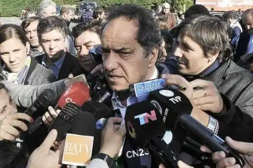 Scioli dijo que Mirtha Legrand hace campaña para Macri