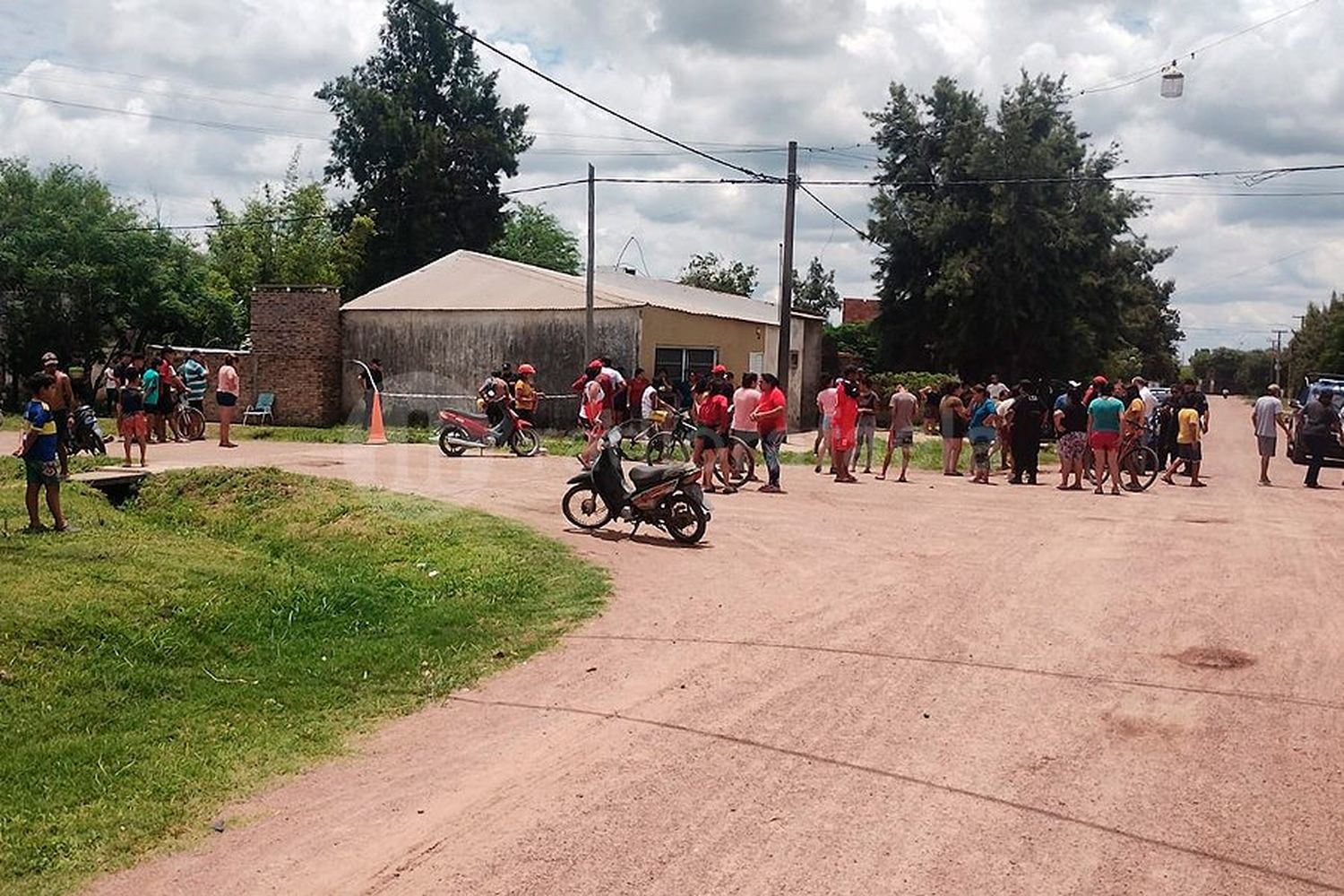 A punta de cuchillo, asesinaron a un hombre en el Barrio Suroeste de Tostado