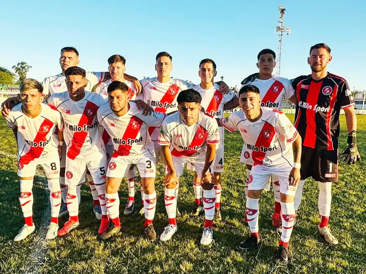 Defensores de Nébel y Colegiales lideran sus grupos en la Copa Entre Ríos de fútbol
