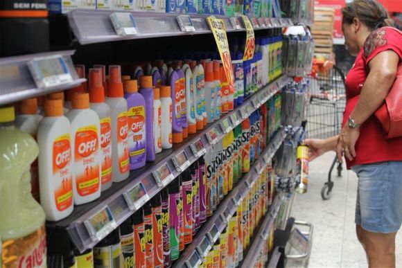 Con el fin de evitar faltantes durante la temporada de dengue, la Anmat eliminó un requisito para la venta de repelentes